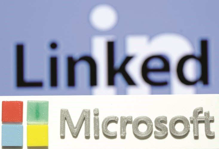 مايكروسوفت تعلن استحواذها على موقع التواصل LinkedIn في صفقة تصل قيمتها الى 26 مليار دولار رويترز
