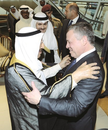 صاحب السمو الامير الشيخ صباح الاحمد خلال استقباله صاحب الجلالة الهاشمية الملك عبدالله الثاني ﻿