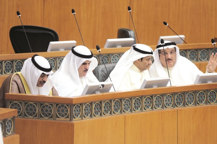 الشيخ صباح الخالد والشيخ سلمان الحمود ويعقوب الصانع وكامل العوضي 