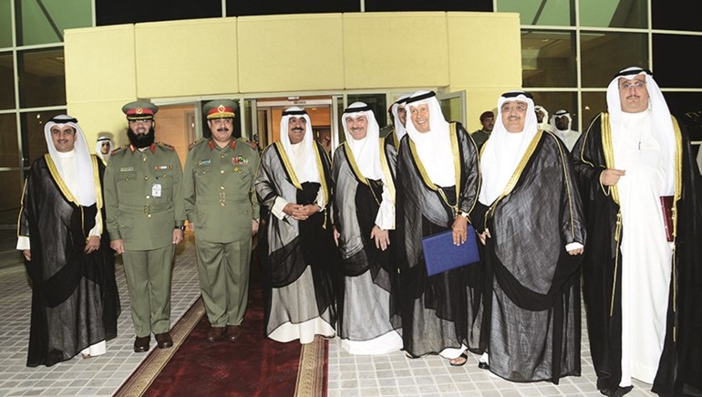 الشيخ مشعل الاحمد واحمد فهد الفهد والشيخ خالد العبدالله ومهاشم الرفاعي﻿