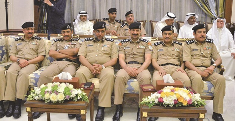 عدد من قيادات وزارة الداخلية لدى حضورهم المناسبة ﻿