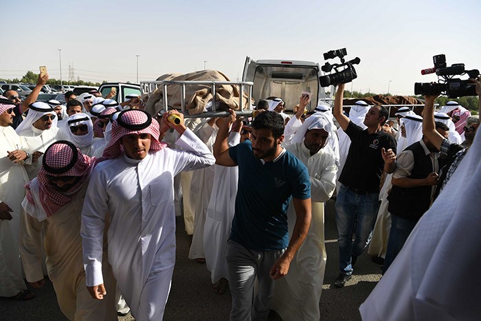 الطفل الفقيد الى مثواه الاخير