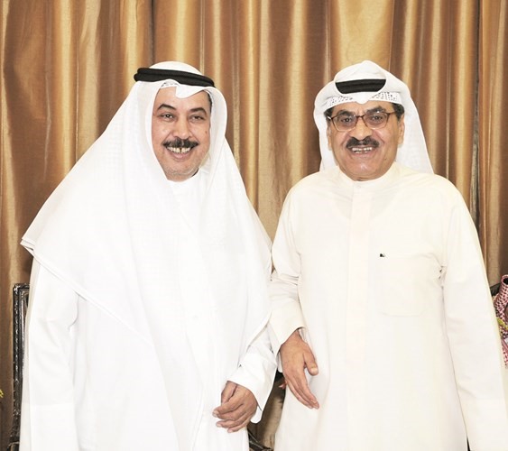 خلف دميثير مع الزميل سالم الواوان﻿