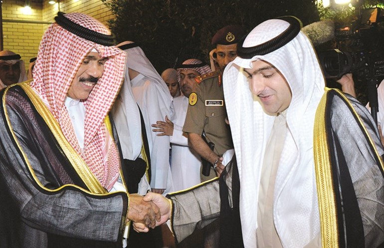 ممثل صاحب السمو الامير لدى وصوله جمعية المكفوفين وفي استقباله ياسر ابل﻿