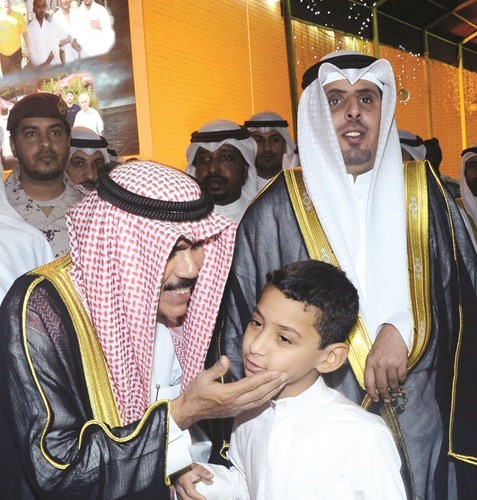 لفتة ابوية من سمو ولي العهدالشيخ نواف الاحمد﻿