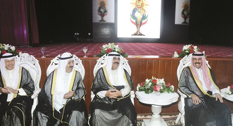 ممثل صاحب السمو الامير سمو ولي العهد الشيخ نواف الاحمد والشيخ مشعل الاحمد والشيخ ناصر صباحالاحمدوالسفير احمد فهد الفهد في جمعية المكفوفين﻿