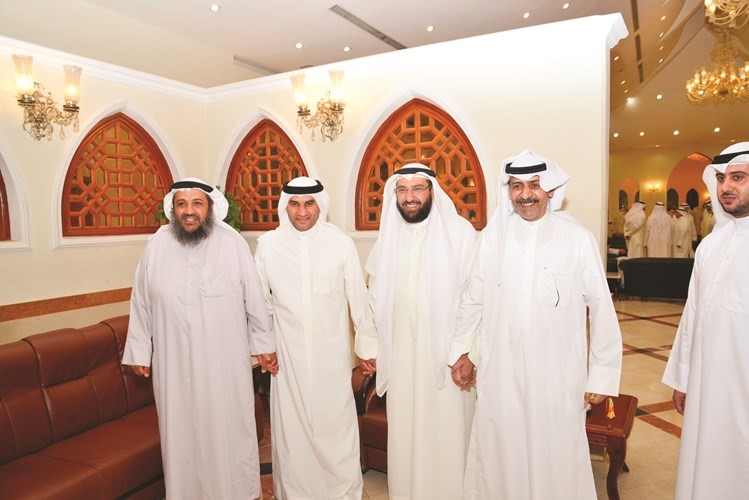 دعلي العمير مباركا 
