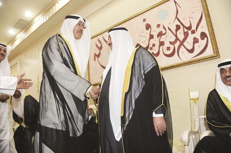 الشيخ فواز الخالد مقدما التهاني﻿
