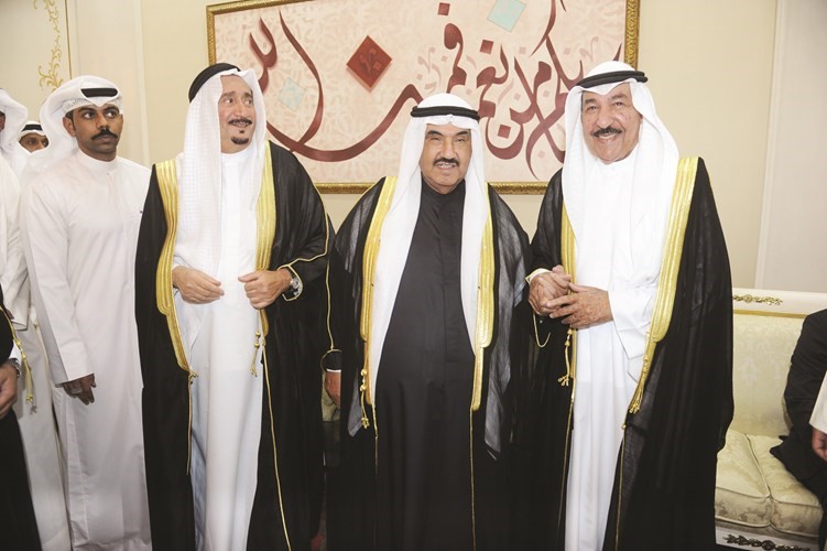 الشيخ جابر العبدالله يقدم التهاني لسمو الشيخ ناصر المحمد ﻿