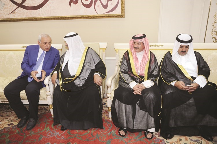 تهنئة من د بدر العيسى والشيخ مبارك الدعيج والشيخ خالد البدر﻿