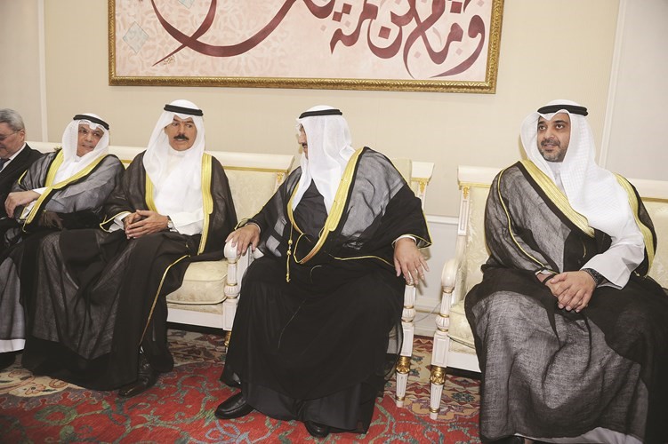 الشيخ محمد الخالد والشيخ خالد الجراح والشيخ محمد العبدالله يقدمون التهاني هاني الشمري﻿
