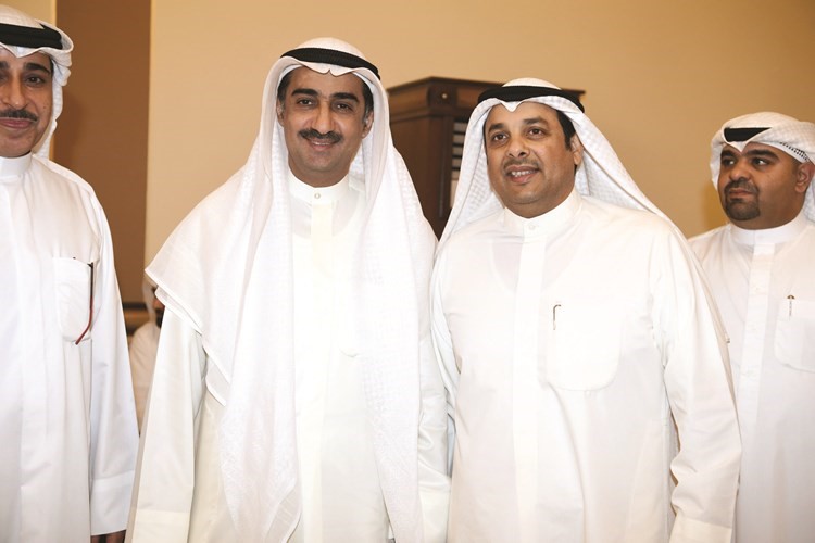 د يوسف العلي مهنئا﻿