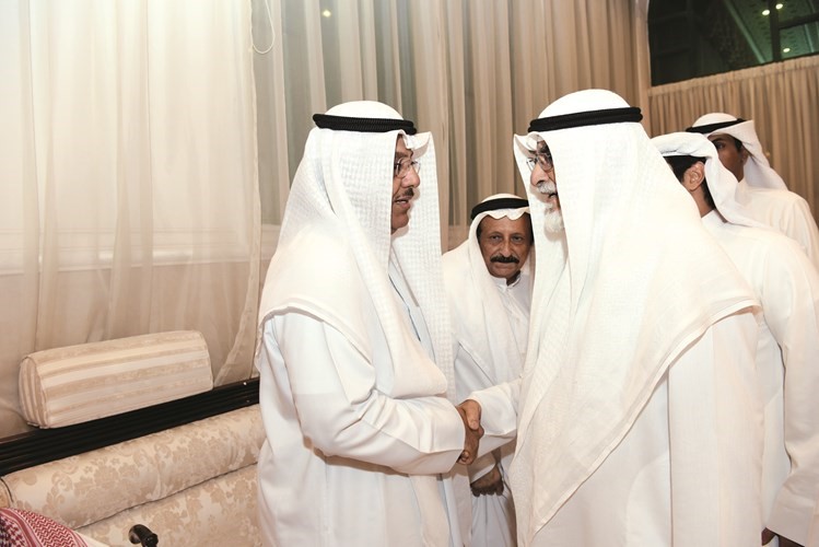 الخرينج يتلقى مباركة
