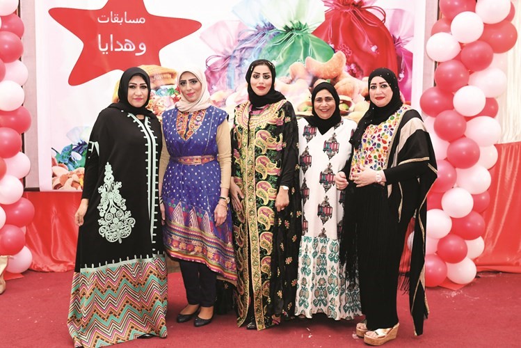 عدد من عضوات اللجنة النسائية لرئيس مجلس الامة﻿