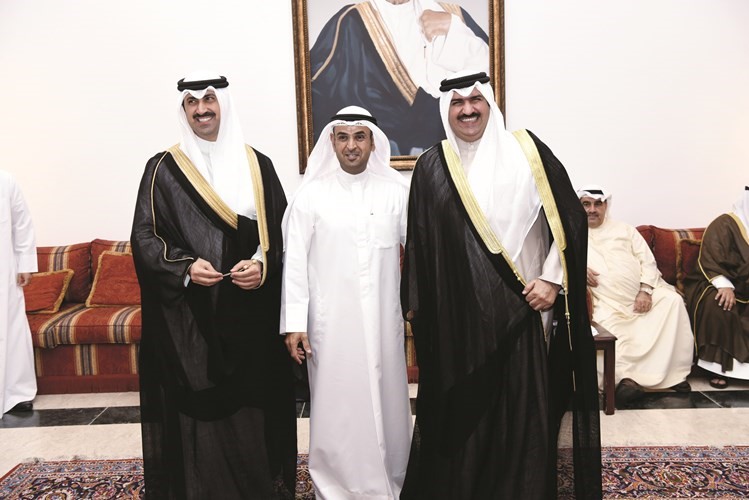 دنايف الحجرف يبارك﻿