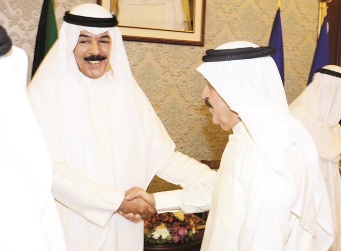 الشيخ محمد الخالد يتلقى التهاني من الفريق معبدالله الفارس﻿