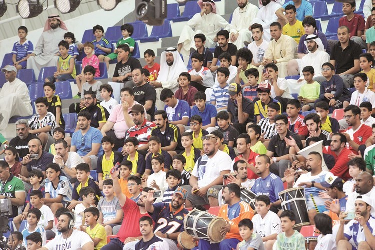 حضور جماهيري كبير في المدرجات ﻿