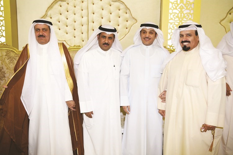 الزميل بداح العنزي مباركا 