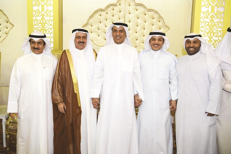 مهلهل الخالد يقدم التهاني الى نايف السور 