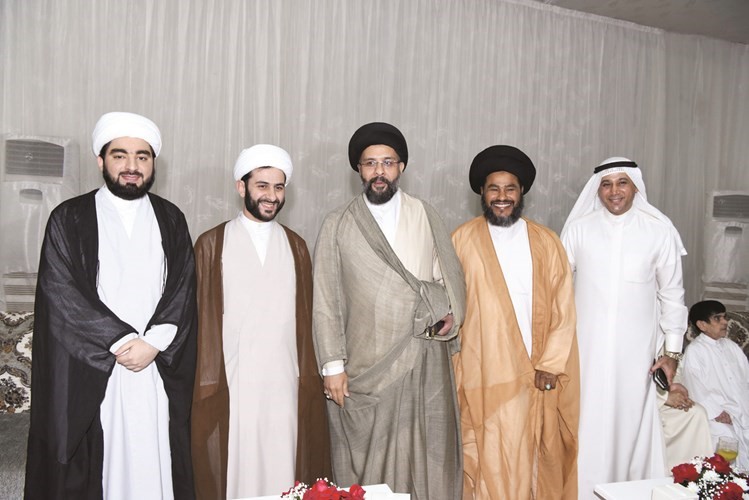 فاخر القلاف وعدد من رجال الدين 
