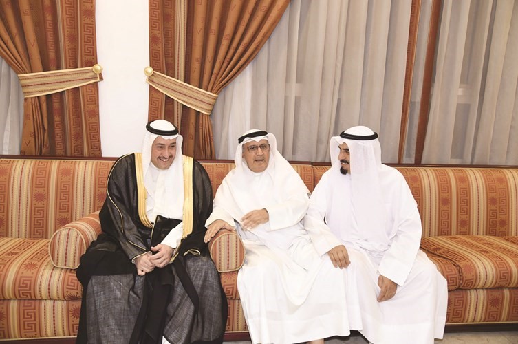 مهنئون للشيخ فيصل الحمود﻿