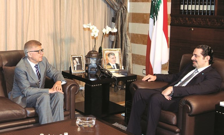 الرئيس سعد الحريري مستقبلا السفير الروسي في لبنان الكسندر زاسيبكين في بيت الوسط محمود الطويل