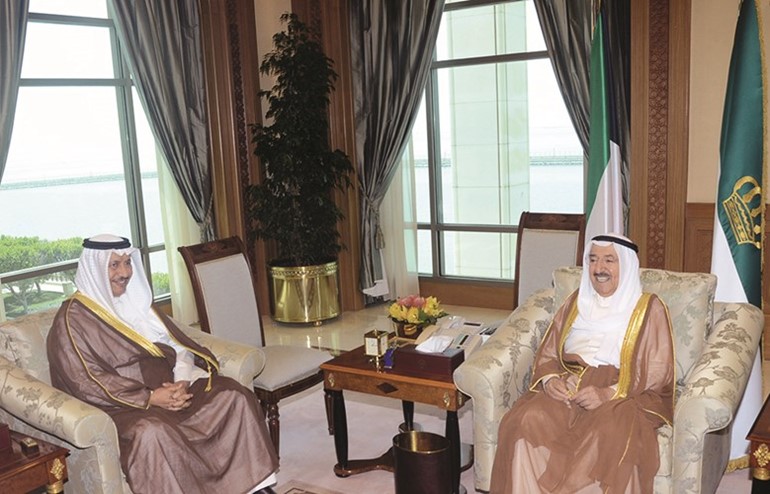 سمو الامير مستقبلا سمو رئيس مجلس الوزراء الشيخ جابر المبارك
