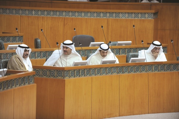 الشيخ صباح الخالد والشيخ سلمان الحمود ويعقوب الصانع وم احمد الجسار 