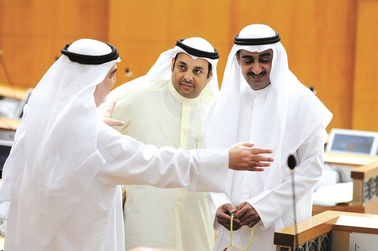 د يوسف العلي ويعقوب الصانع وخليل الصالح﻿