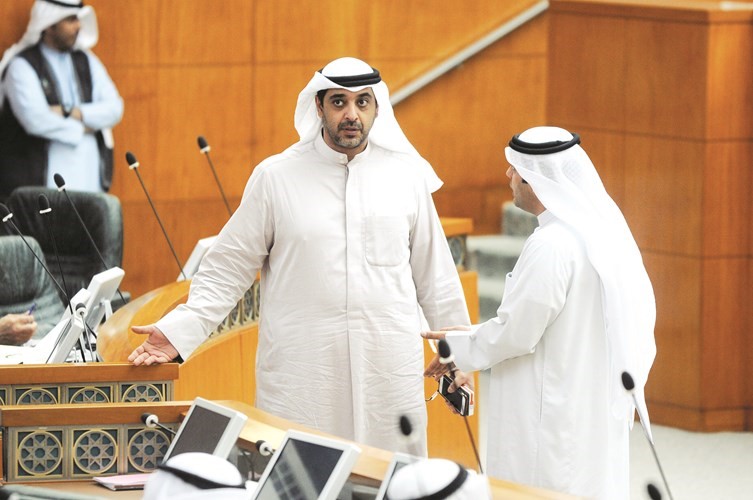 الشيخ محمد العبدالله وفيصل الكندري﻿