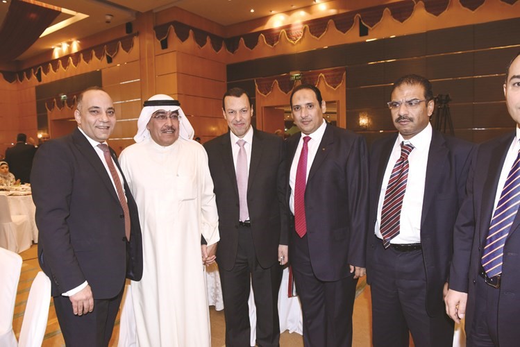 الزميل عدنان الراشد والزميل اسامة ابوالسعود مع المستشارين بهي الدين زغلول وطارق الرفاعي وضياء مصباح﻿
