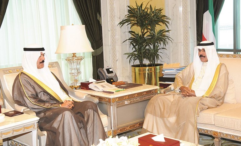 سمو ولي العهد الشيخ نواف الاحمد مستقبلا الشيخ محمد الخالد ﻿
