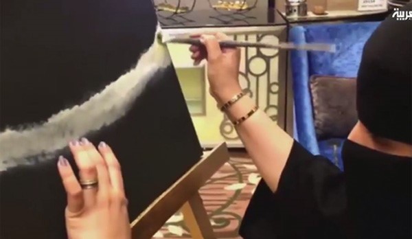 بالفيديو.. كفيفة سعودية تبهر المبصرين
