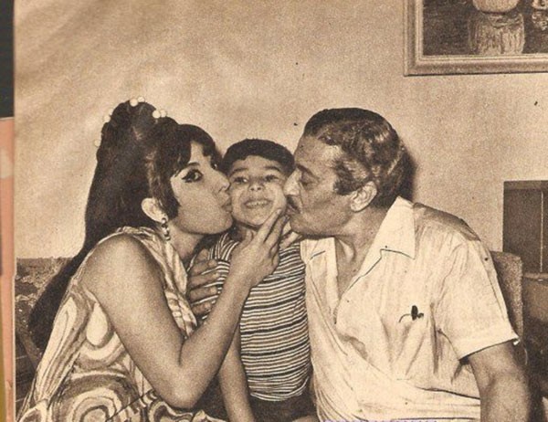 22 فنانة تزوجن 12 رجلًا: فنانة انفصلت عن زوجها فتزوجته زميلتها