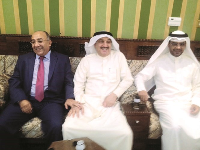 كامل العوضي ومتعب العتيبي يهنئان﻿