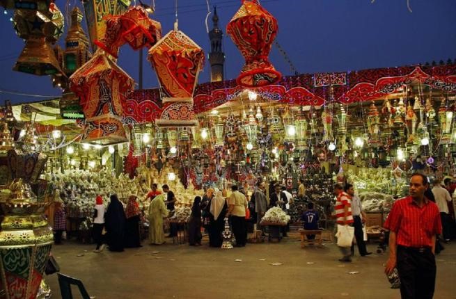 كيف تتعامل الدول العربية مع "الافطار جهراً" في رمضان!