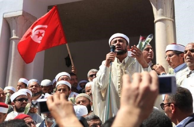 كيف تتعامل الدول العربية مع "الافطار جهراً" في رمضان!