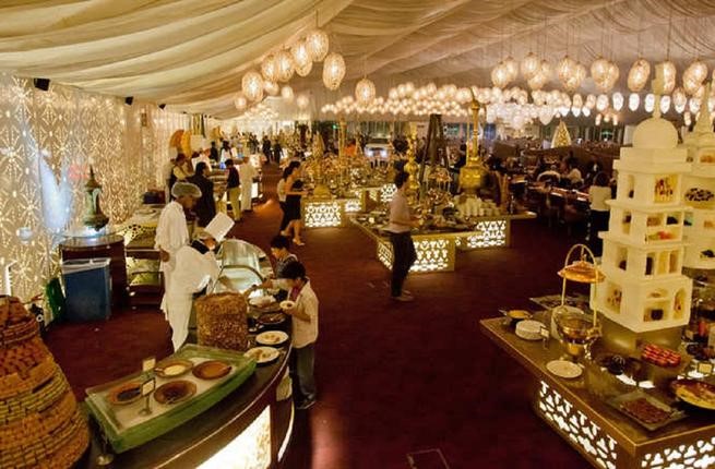 كيف تتعامل الدول العربية مع "الافطار جهراً" في رمضان!