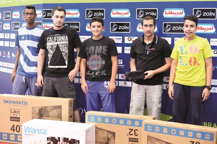 الرابحون في الحصول على الجوائز 