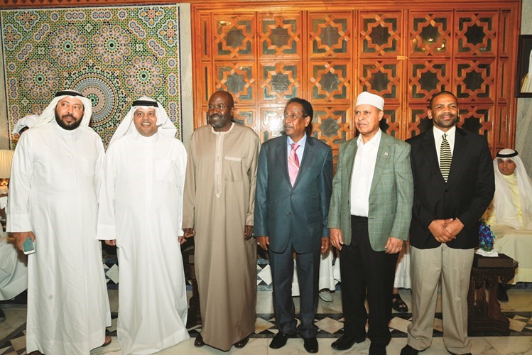 عبدالاحد امباكي وعبدالقادر الشيخ وطارق بورسلي ﻿