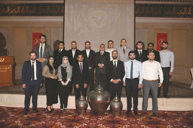 لقطة جماعية لموظفي التركية ﻿