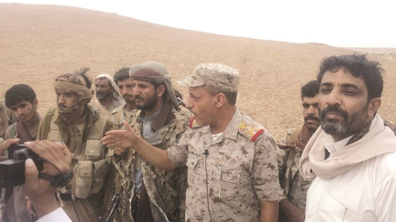 قائد المنطقة العسكرية السادسة اللواء الركن امين الوائلي في جبل صفر الحنية بمحافظة الجوف بعد السيطرة عليه