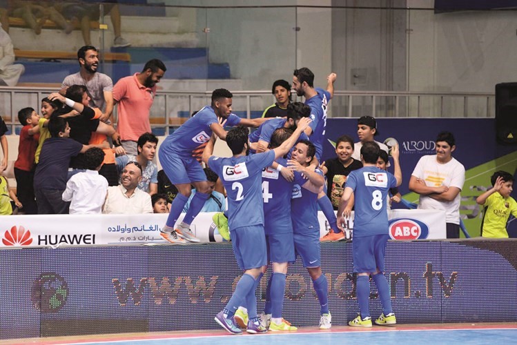فرحة اللاعبين بالفوز﻿