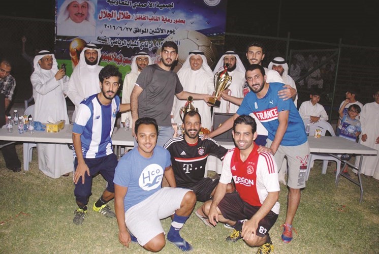  الفريق الفائز بالكاس