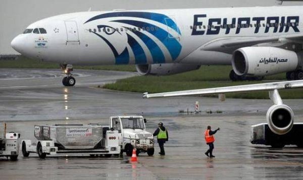 مصر للطيران تلغي رحلاتها إلي تركيا بسبب التفجيرات