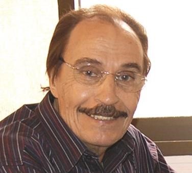 عزت العلايلي