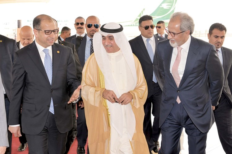 رئيس مجلس الامة بالانابة معادل الخرافي مع د دسليم الجبوري ويبدو سفيرنا في العراق غسان الزواوي