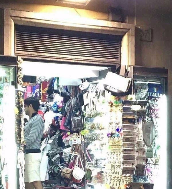 بالصور.. بوراك أوزجفيت يطير مع حبيبته إلى روما