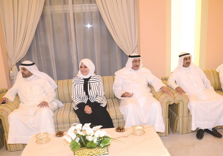 د يوسف العلي وم احمد الجسار وهند الصبيح ومحمد الجبري