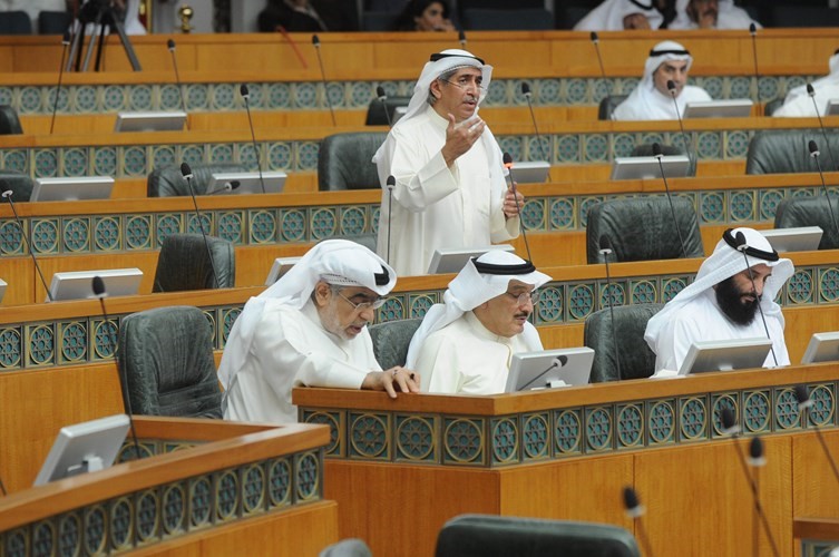 معادل الخرافي متحدثا﻿